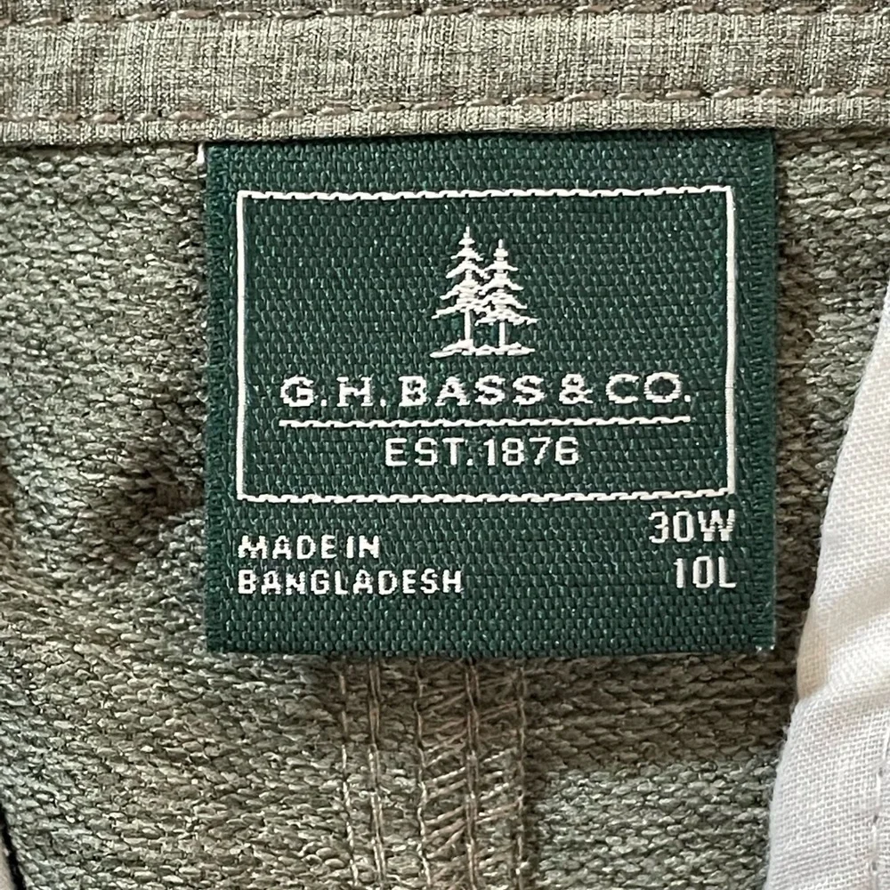 G.H. Bass & Co. Activewear Shorts Size 30x10 Mens Poly Blend Hiking/Fishing